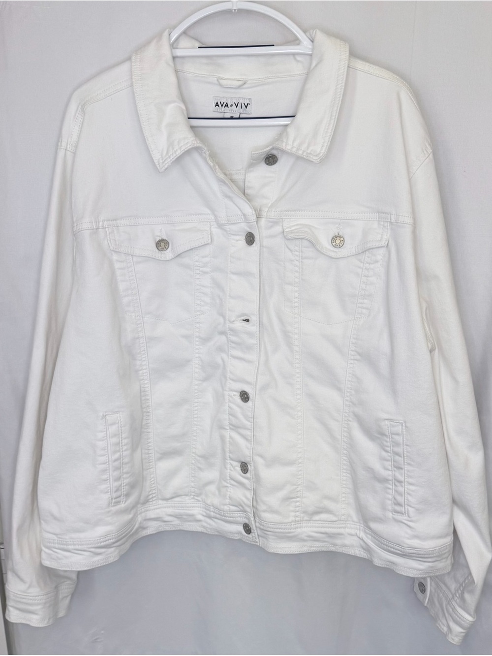 Ava & Viv White Denim Trucker Jacket Size 3X